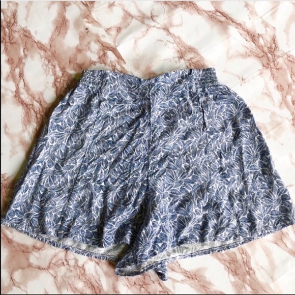 Hollister Pants - NWT Hollister Soft Shorts XS
